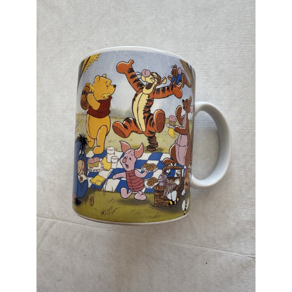 Walt Disney WINNIE THE POOH Eeyore Tigger Piglet Kanga Rabbit Honey Pot Mug Vtg